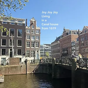 Two Bedroom In Historic Canalhouse From 1618 - Centre Ámsterdam